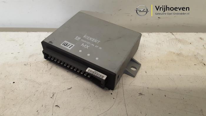 Używane Modul (rózne) Opel Omega B Caravan (21/22/23) 2.5 V6 24V Cena € 30,00 Procedura marży oferowane przez Autodemontage Vrijhoeven B.V.