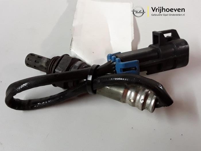 Usagé Sonde lambda Opel Vectra C GTS 2.2 16V Prix € 30,00 Règlement à la marge proposé par Autodemontage Vrijhoeven B.V.