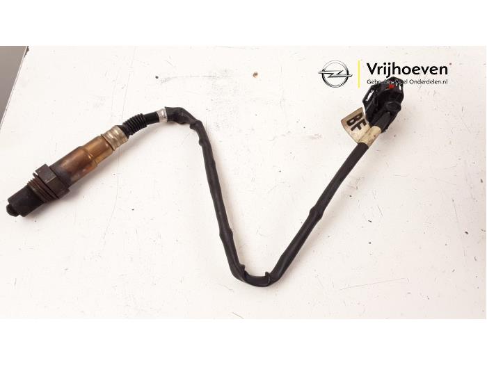 Usagé Sonde lambda Opel Corsa C (F08/68) 1.0 12V Twin Port Prix € 25,00 Règlement à la marge proposé par Autodemontage Vrijhoeven B.V.