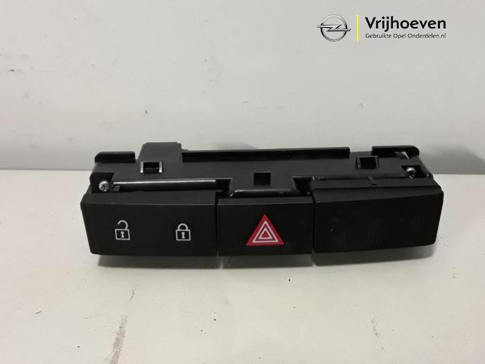 Panic lighting switch from a Opel Astra 2013