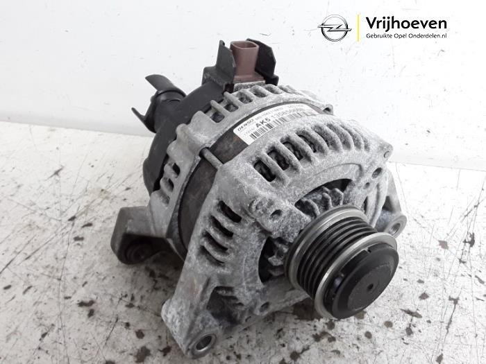 Begagnade Dynamo Opel Corsa E 1.4 16V Pris € 30,00 Marginaltabell erbjuds av Autodemontage Vrijhoeven B.V.