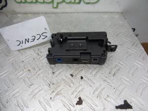 Used Bluetooth module Renault Scénic III (JZ) 1.6 Energy dCi 130 Price on request offered by DeVo Autoparts