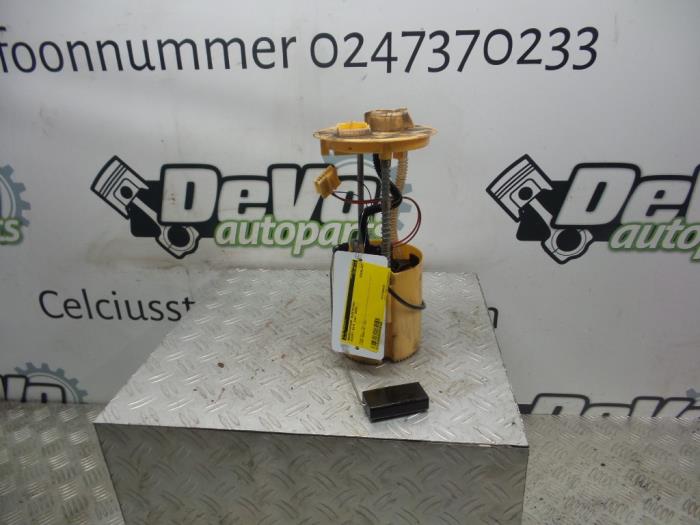Usagé Pompe à carburant Suzuki SX4 (EY/GY) 1.9 DDiS Grip 4x4 Prix sur demande proposé par DeVo Autoparts