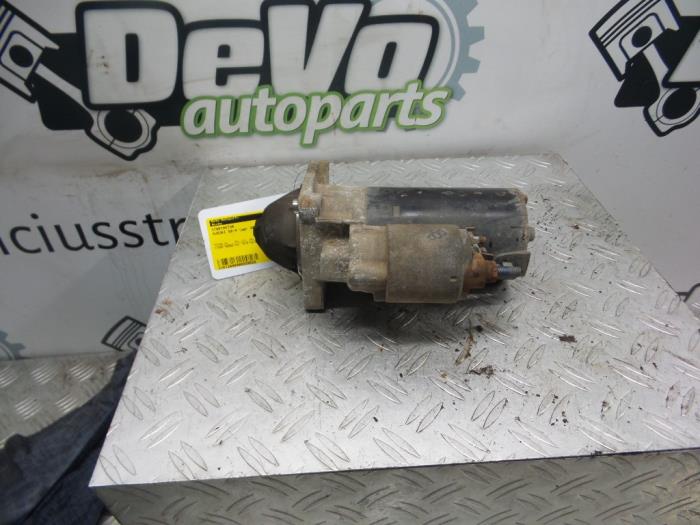 Used Starter Suzuki SX4 (EY/GY) 1.9 DDiS Grip 4x4 Price on request offered by DeVo Autoparts