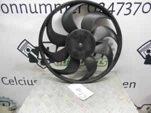 Used Cooling fans Renault Clio IV (5R) 1.5 Energy dCi 90 FAP Price on request offered by DeVo Autoparts