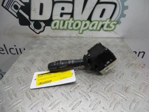 Used Wiper switch Renault Clio IV (5R) 1.5 Energy dCi 90 FAP Price on request offered by DeVo Autoparts
