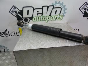 Used Rear shock absorber, left Renault Clio IV (5R) 1.5 Energy dCi 90 FAP Price on request offered by DeVo Autoparts