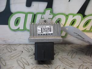 Used Glow plug relay Renault Clio IV (5R) 1.5 Energy dCi 90 FAP Price on request offered by DeVo Autoparts