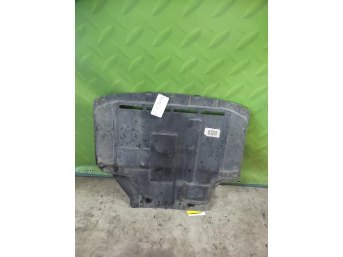 Engine protection panel from a Ford Fiesta 6 (JA8) 1.6 TDCi 16V 95 2010