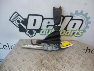Used Seatbelt tensioner, right Nissan Qashqai (J10) 1.6 16V Price on request offered by DeVo Autoparts