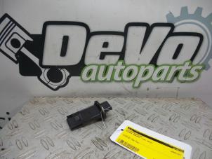 Used Air mass meter Nissan Qashqai (J10) 1.6 16V Price on request offered by DeVo Autoparts