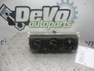 Używane Panel sterowania nagrzewnicy Austin Mini Open (R52) 1.6 16V One Cena na żądanie oferowane przez DeVo Autoparts