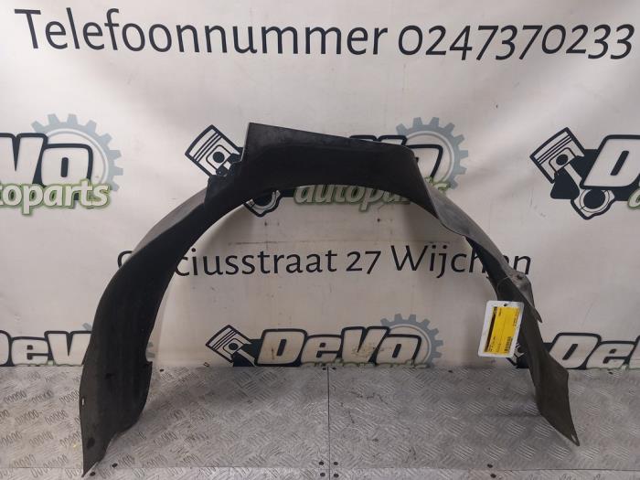 Używane Nadkole Audi Cabrio (B4) 2.3 E Cena na żądanie oferowane przez DeVo Autoparts