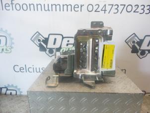 Used Battery box Nissan Qashqai (J11) 1.5 dCi DPF Price on request offered by DeVo Autoparts