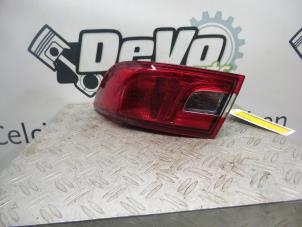 Used Taillight, right Renault Clio IV (5R) 0.9 Energy TCE 90 12V Price on request offered by DeVo Autoparts