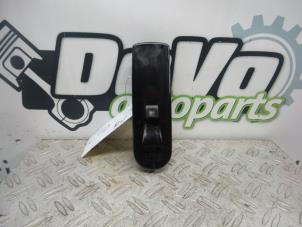 Used Electric window switch Renault Clio IV (5R) 0.9 Energy TCE 90 12V Price on request offered by DeVo Autoparts