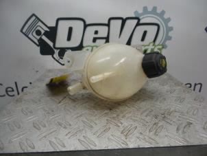 Used Expansion vessel Renault Clio IV (5R) 0.9 Energy TCE 90 12V Price on request offered by DeVo Autoparts