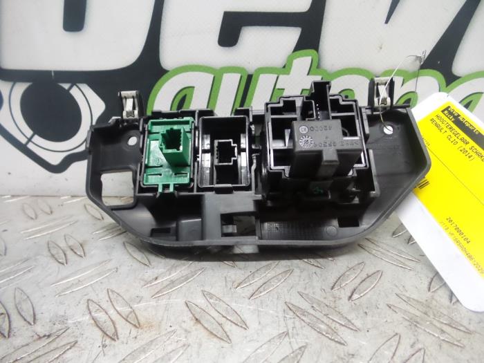 Height control switch from a Renault Clio IV (5R) 0.9 Energy TCE 90 12V 2014
