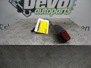 Used Front seatbelt buckle, left Renault Clio IV (5R) 0.9 Energy TCE 90 12V Price on request offered by DeVo Autoparts
