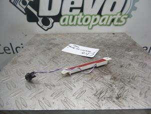 Used Antenna Renault Clio IV (5R) 0.9 Energy TCE 90 12V Price on request offered by DeVo Autoparts