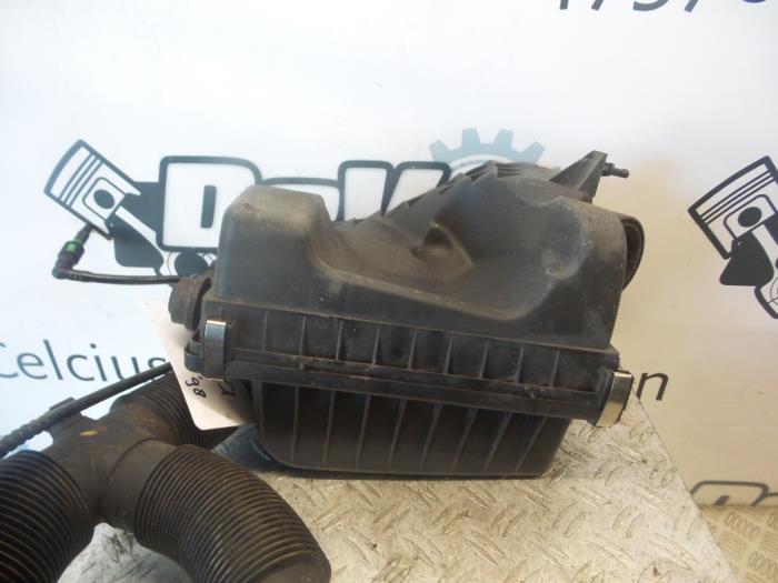 Air box from a Opel Astra G (F08/48) 1.6 1998
