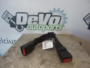 Usagé Insertion ceinture de sécurité arrière droite Opel Astra G (F08/48) 1.6 Prix sur demande proposé par DeVo Autoparts