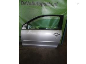 Używane Drzwi lewe wersja 2-drzwiowa Volkswagen Polo IV (9N1/2/3) 1.2 12V Cena na żądanie oferowane przez DeVo Autoparts