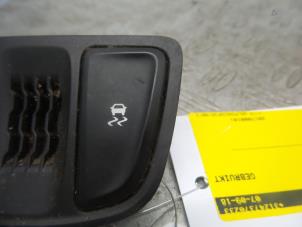Używane Przelacznik ESP Opel Zafira Tourer (P12) 1.4 Turbo 16V Bi-Fuel ecoFLEX Cena na żądanie oferowane przez DeVo Autoparts