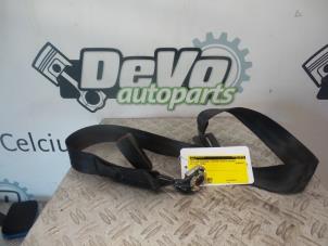 Usagé Insertion ceinture de sécurité arrière droite Volkswagen Polo IV (9N1/2/3) 1.2 12V Prix sur demande proposé par DeVo Autoparts