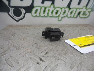 Used Electric window switch Hyundai i20 1.4i 16V Price on request offered by DeVo Autoparts