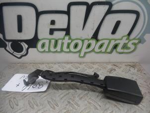 Used Front seatbelt buckle, right Volkswagen Golf Plus (5M1/1KP) 1.6 FSI 16V Price on request offered by DeVo Autoparts