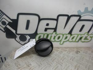 Usagé Grille aération tableau de bord Seat Ibiza IV (6J5) 1.2 TDI Ecomotive Prix sur demande proposé par DeVo Autoparts