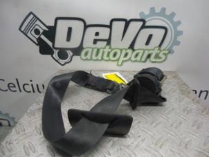 Used Rear seatbelt, centre Peugeot 207 SW (WE/WU) 1.6 16V Price on request offered by DeVo Autoparts