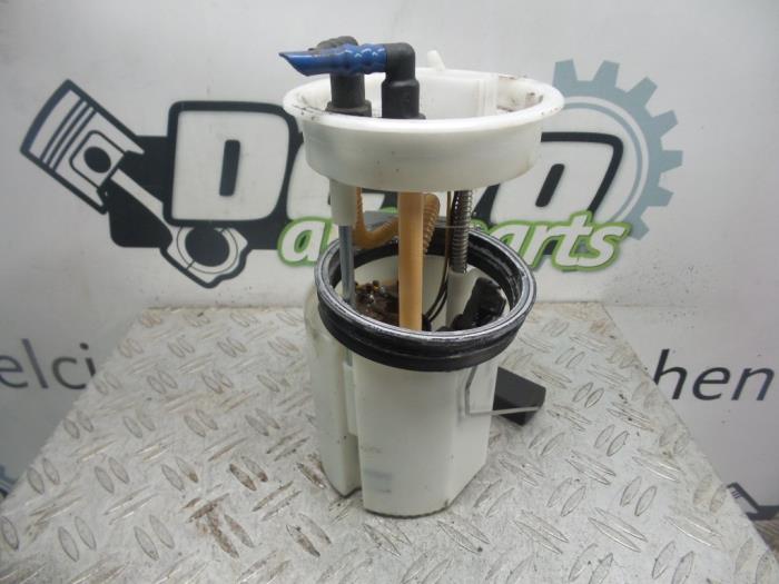 Usagé Pompe à carburant Skoda Fabia II (5J) 1.2i Prix sur demande proposé par DeVo Autoparts