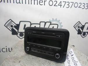 Used Radio CD player Skoda Fabia II (5J) 1.2i Price on request offered by DeVo Autoparts