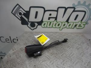 Usagé Insertion ceinture de sécurité avant gauche Opel Astra J Sports Tourer (PD8/PE8/PF8) 1.7 CDTi 16V Prix sur demande proposé par DeVo Autoparts