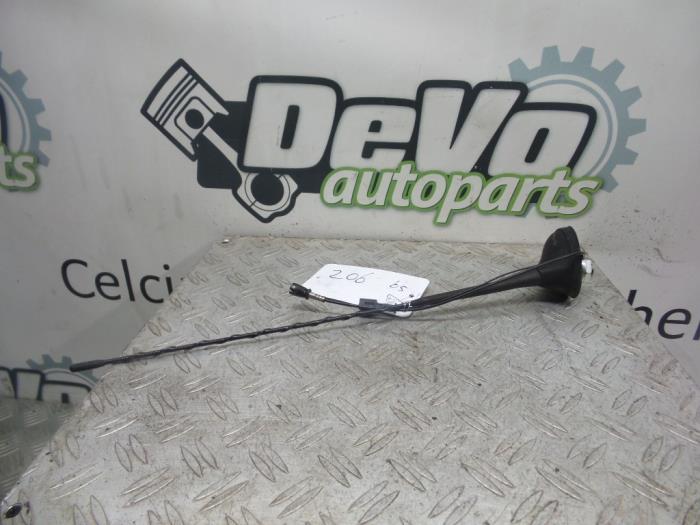 Antenna from a Peugeot 206 (2A/C/H/J/S) 1.6 HDi 16V 2005