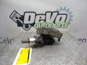 Usagé Cylindre de frein principal Peugeot 206 (2A/C/H/J/S) 1.6 HDi 16V Prix sur demande proposé par DeVo Autoparts