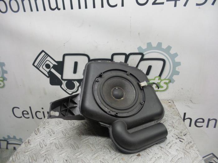 Używane Glosnik Smart City-Coupé 0.6 Turbo i.c. Cena na żądanie oferowane przez DeVo Autoparts