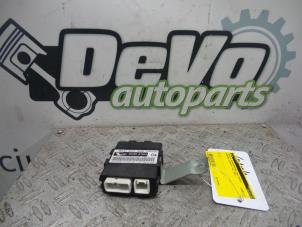 Usagé Module verrouillage central des portes Daihatsu YRV (M2) 1.0 12V DVVT STi Prix sur demande proposé par DeVo Autoparts