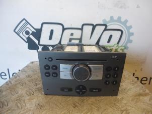 Used Radio CD player Opel Vectra C 1.8 16V Price € 50,00 Margin scheme offered by DeVo Autoparts