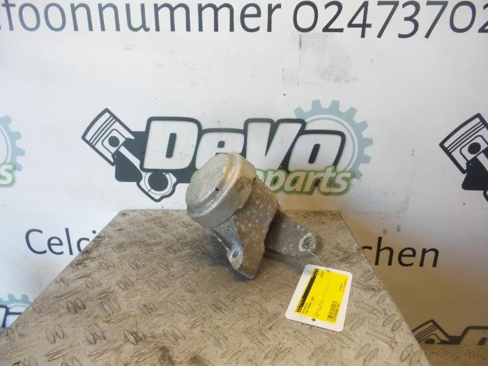Used Engine mount Ford Mondeo IV Wagon 1.8 TDCi 125 16V Price on request offered by DeVo Autoparts