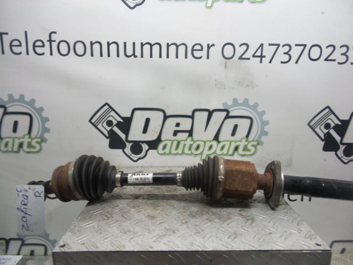 Gebrauchte Antriebswelle rechts vorne Opel Zafira Tourer (P12) 2.0 CDTI 16V 130 Ecotec Preis auf Anfrage angeboten von DeVo Autoparts