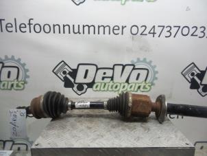Used Front drive shaft, right Opel Zafira Tourer (P12) 2.0 CDTI 16V 130 Ecotec Price on request offered by DeVo Autoparts