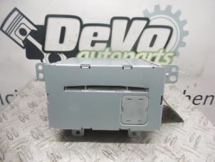Used Radio CD player Opel Zafira Tourer (P12) 2.0 CDTI 16V 130 Ecotec Price on request offered by DeVo Autoparts