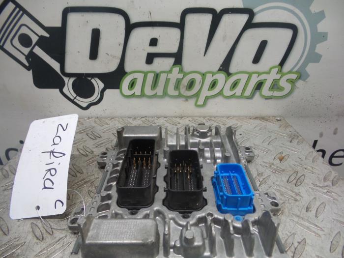 Used Engine management computer Opel Zafira Tourer (P12) 2.0 CDTI 16V 130 Ecotec Price € 300,00 Margin scheme offered by DeVo Autoparts