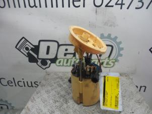 Used Electric fuel pump BMW 3 serie (E90) 320d 16V Price on request offered by DeVo Autoparts