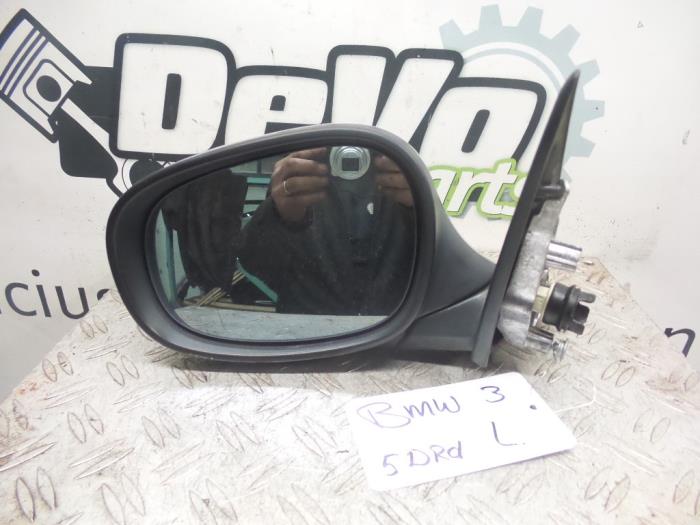 Wing mirror, left from a BMW 3 serie (E90) 320d 16V 2009