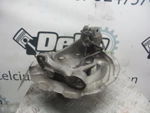 Used Knuckle, front left BMW 3 serie (E90) 320d 16V Price on request offered by DeVo Autoparts