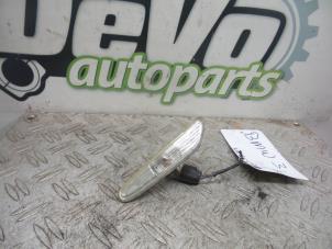 Used Indicator lens, front left BMW 3 serie (E90) 320d 16V Price on request offered by DeVo Autoparts